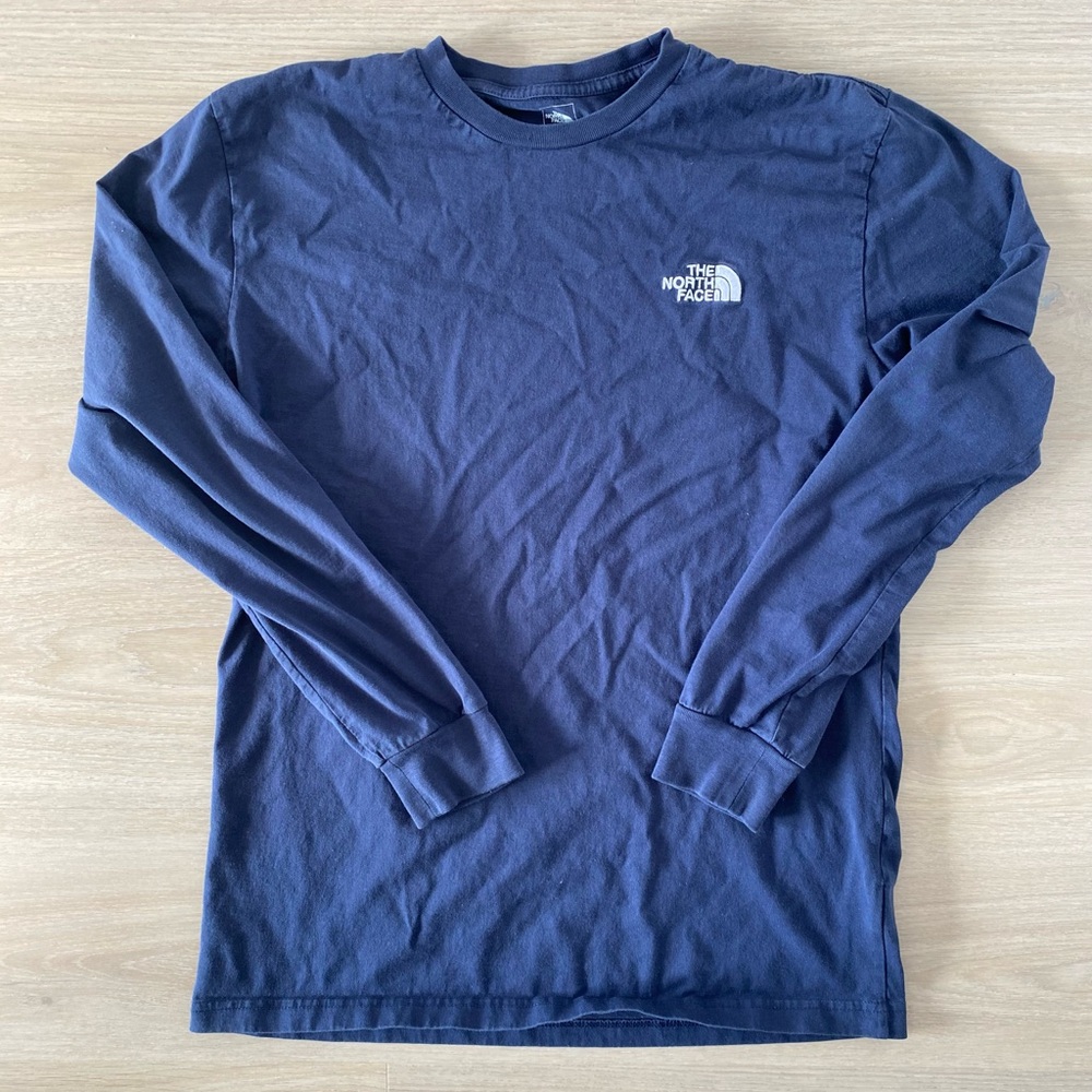 The North Face Men's Dark Blue Long Sleeve Tee Size S